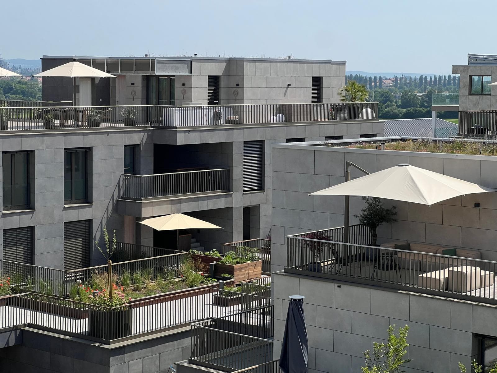 Die Architektur von Rheinblick 1010: Ein Wohnkonzept, das innen beginnt